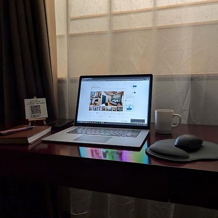 Apart Hotel Console ティビリシ エクステリア 写真