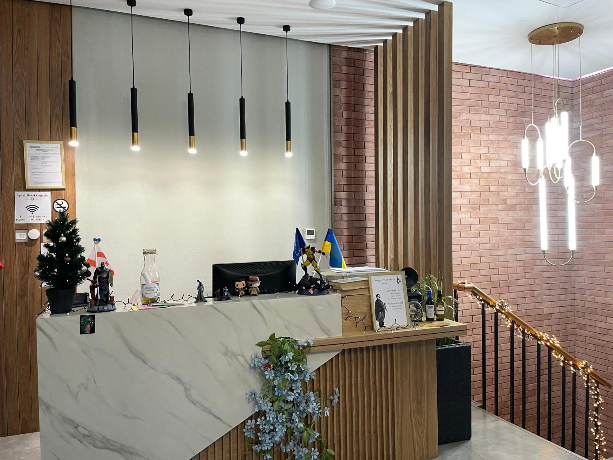 Apart Hotel Console ティビリシ エクステリア 写真